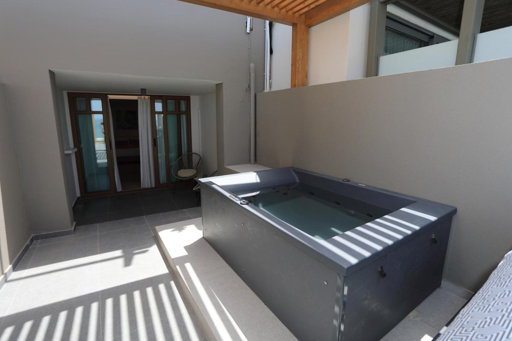 Ammos Suites Rethymno  Exterior photo