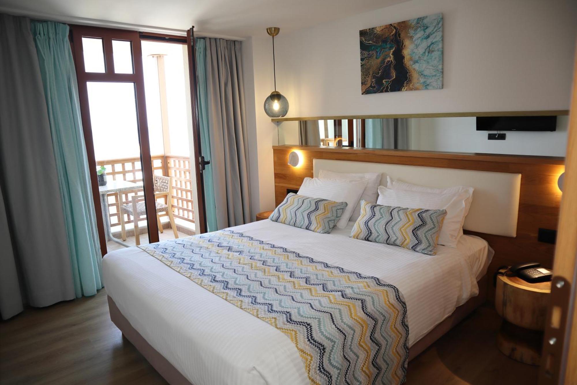 Ammos Suites Rethymno  Exterior photo